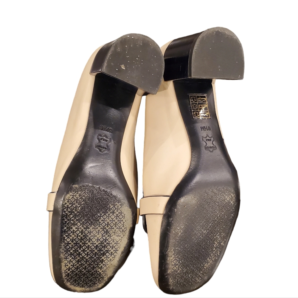 Tory Burch Leather Heeled Loafers, Cream Size 6.5M - Picture 6 of 9